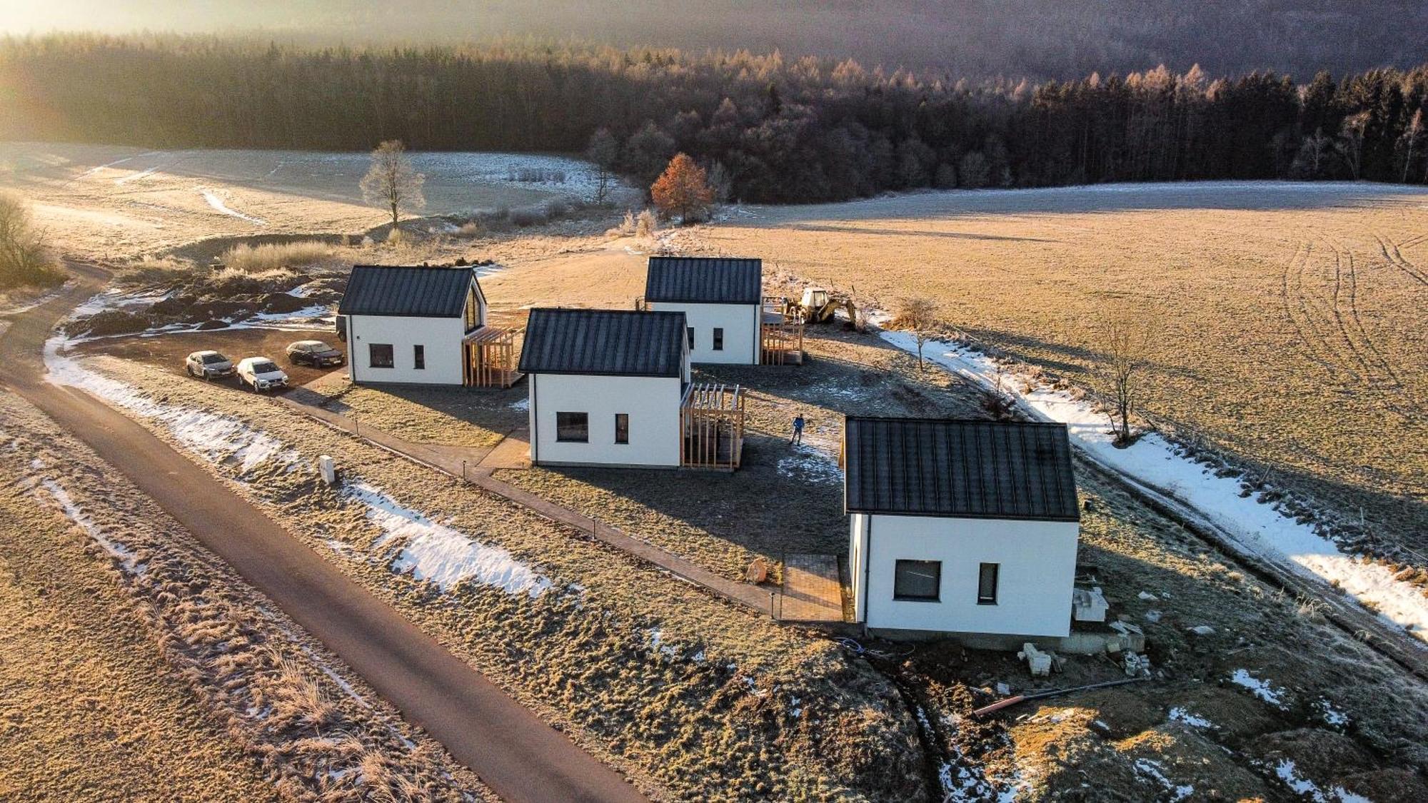 Wataha Pod Basztami - Wadera - Domki Caloroczne Radkow Buitenkant foto